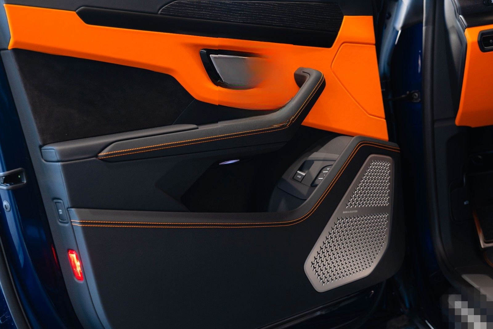 Lamborghini Urus S | Blu Astraeus | B&O foto 12