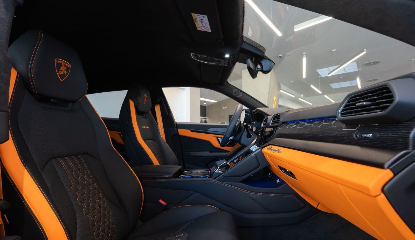 Lamborghini Urus S | Blu Astraeus | B&O foto 6