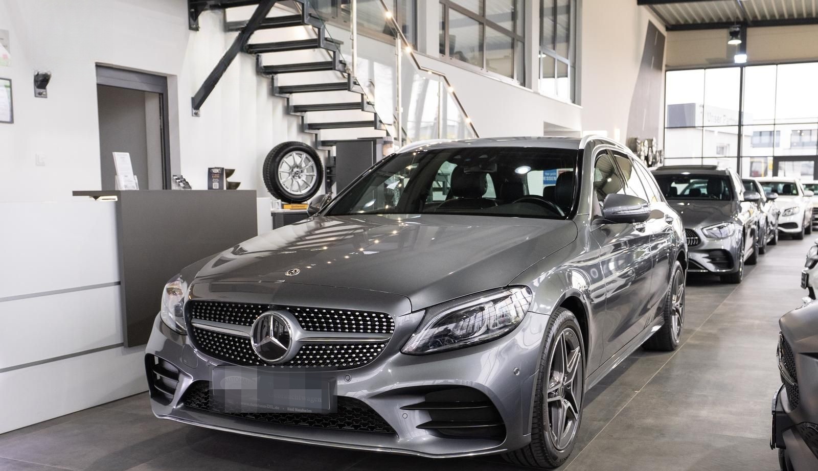 Mercedes-Benz C 300 d T 9G *AMG*BURM*AHK*360°-KAM.*DISTR*1.HD* foto 3