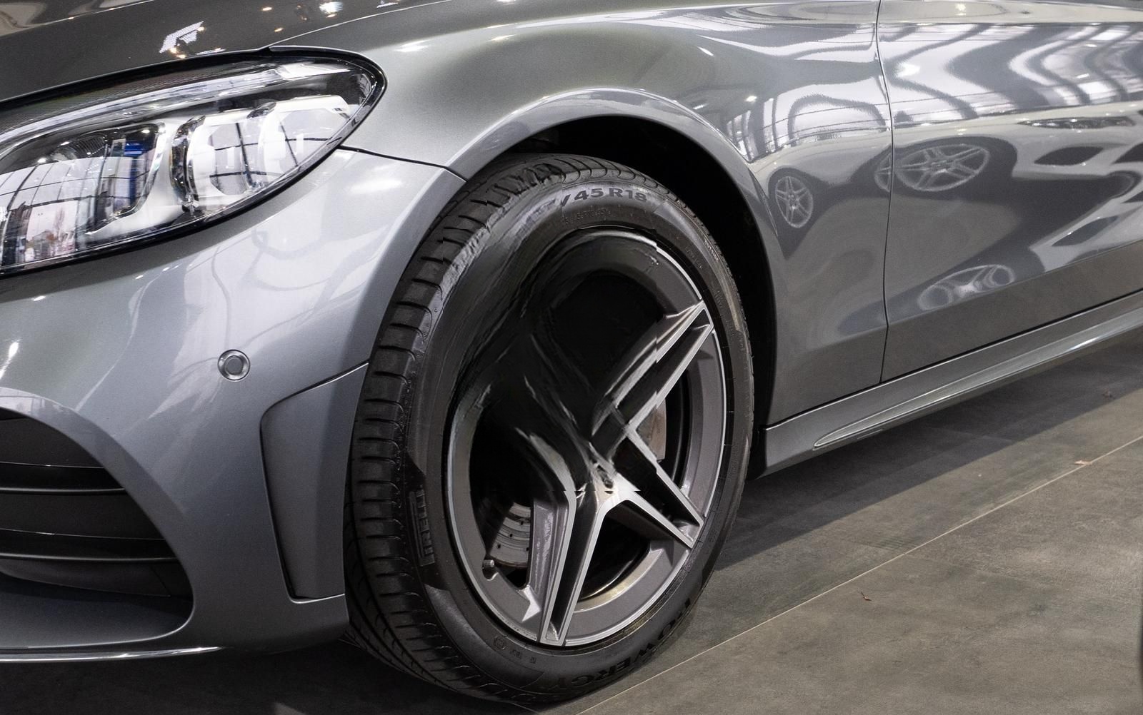 Mercedes-Benz C 300 d T 9G *AMG*BURM*AHK*360°-KAM.*DISTR*1.HD* foto 8