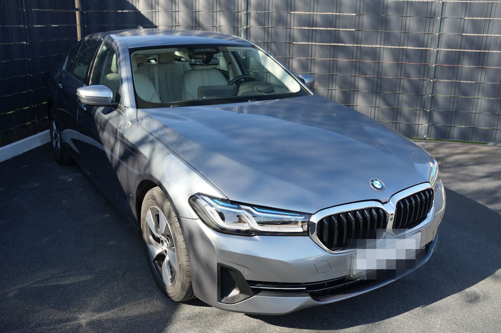 BMW 520d XDrive*LASER*HEADUP*ACC*DDC*ABL*STANDHZG* foto 3