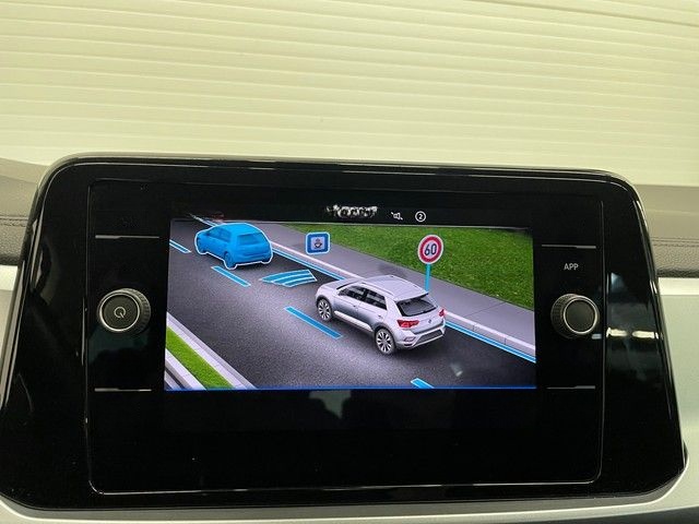 Volkswagen T-ROC 1.0 TSI Life KAMERA+APP+ACC+LIGHT ASSIST foto 19