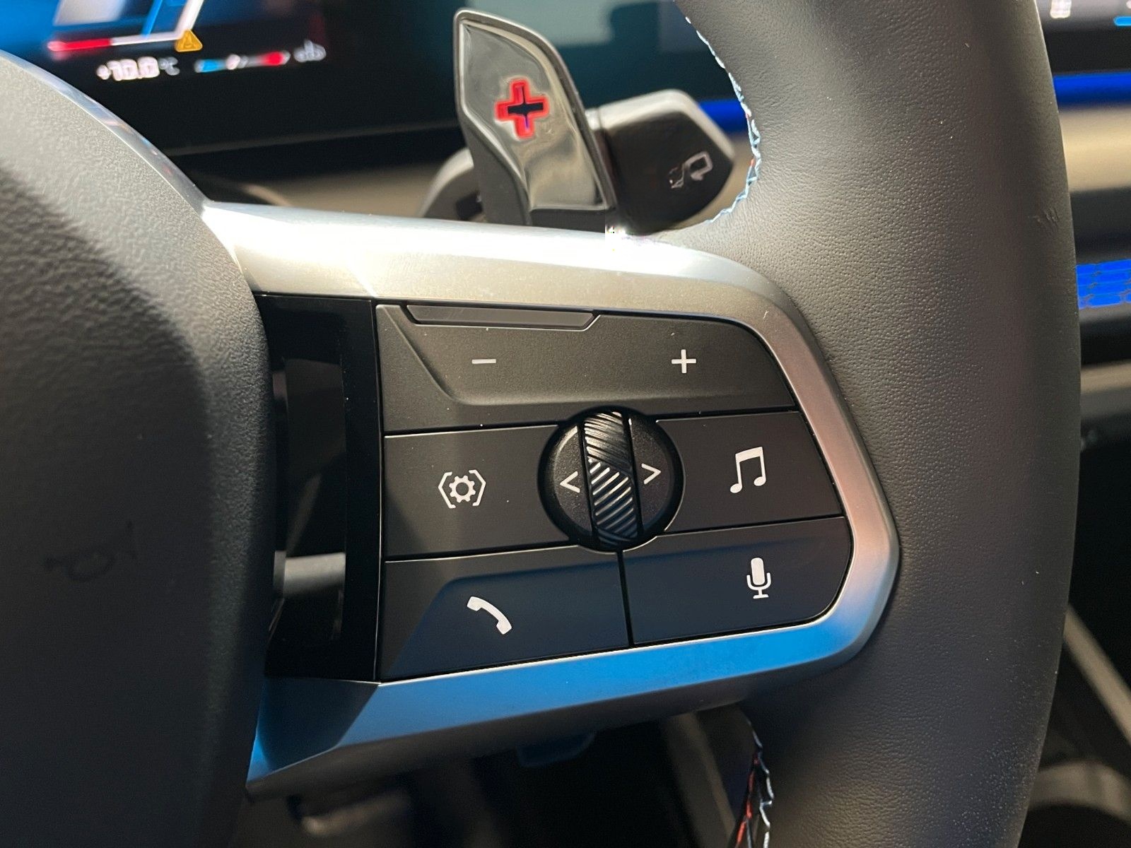 BMW M135 Limousine xDrive HUD H/K LRHZ LED KZU 360° foto 16