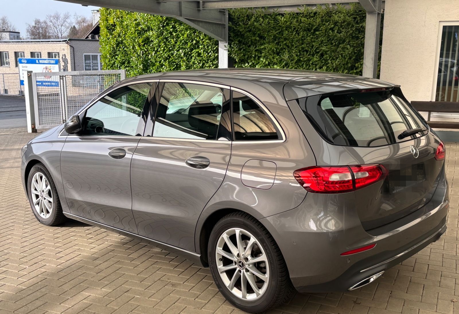 Mercedes-Benz B 180 Progessive Kamera MBUX Navi Sitzh. foto 4