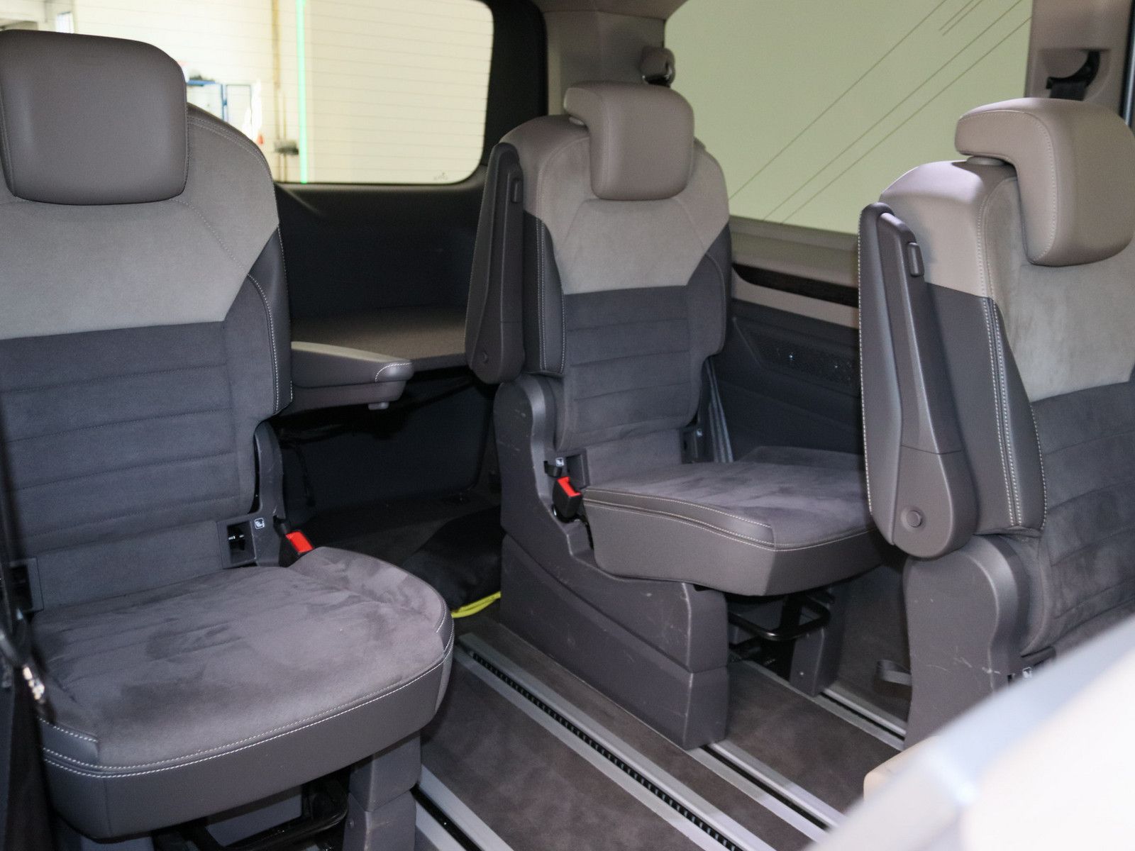 Volkswagen T7 Multivan 1.4 TSI eHybrid Energetic lang AHK foto 14