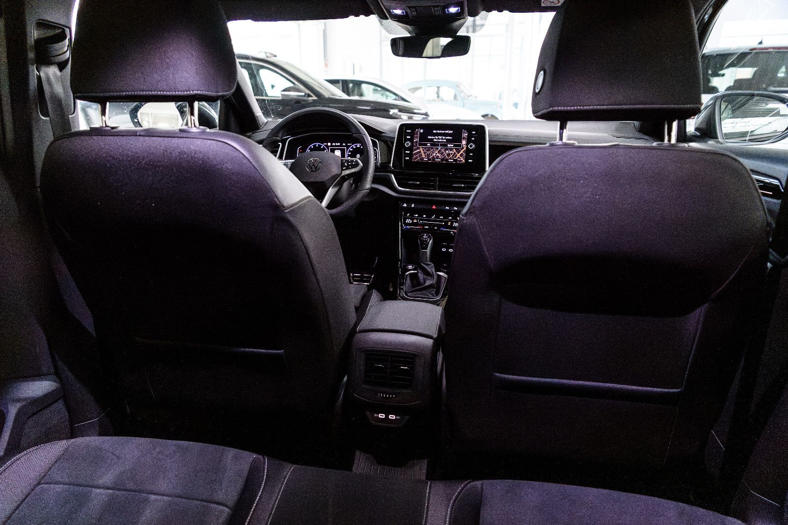 Volkswagen T-Roc R-Line+LED+AHK+NAVI+LHZ+SHZ+GJR+EL.HK foto 14