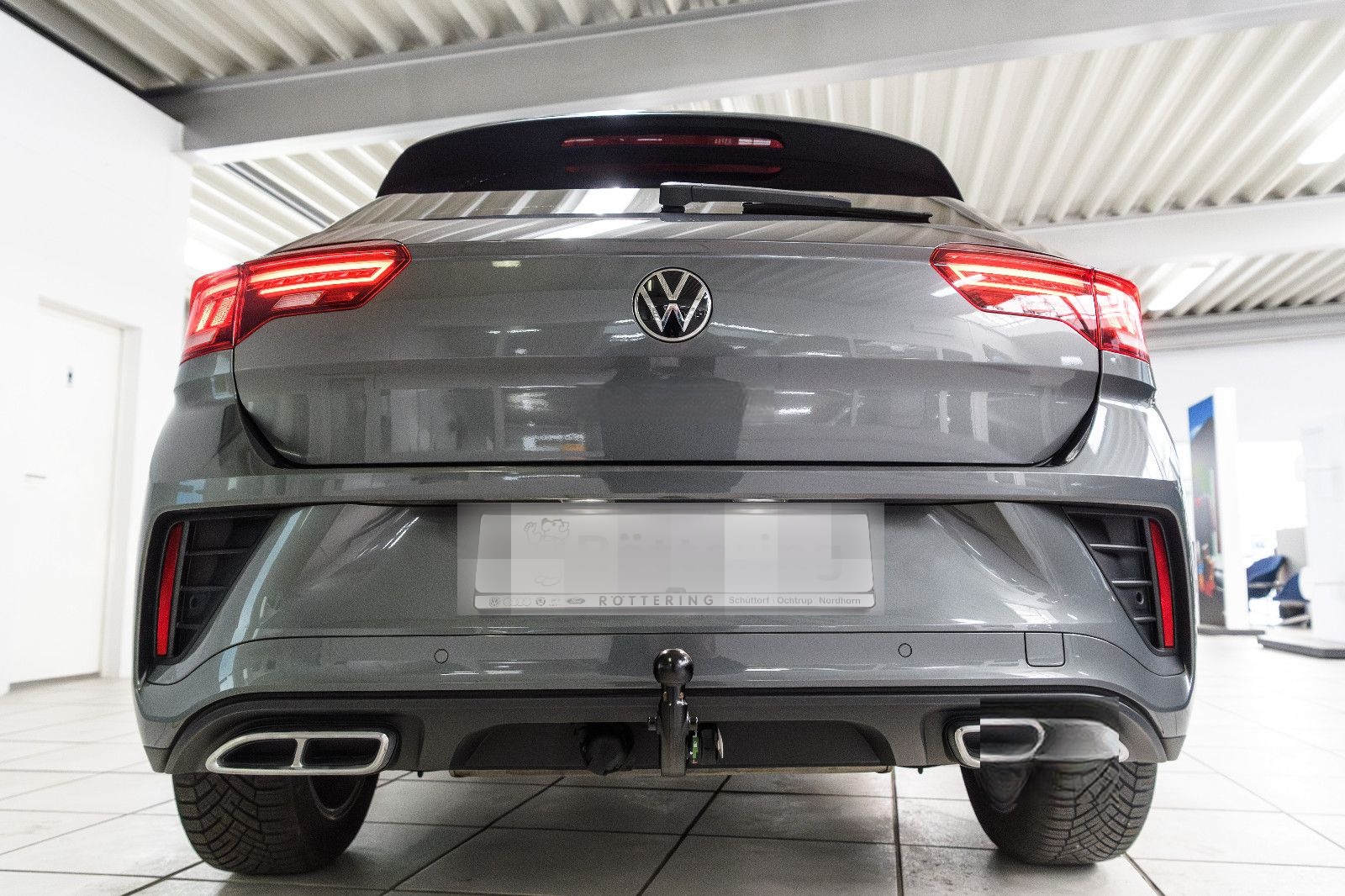 Volkswagen T-Roc R-Line+LED+AHK+NAVI+LHZ+SHZ+GJR+EL.HK foto 8