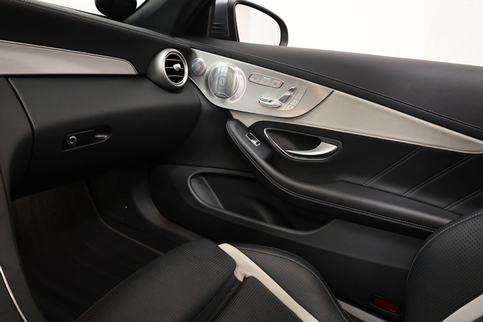 Mercedes-Benz C 63 S AMG Cabriolet foto 20