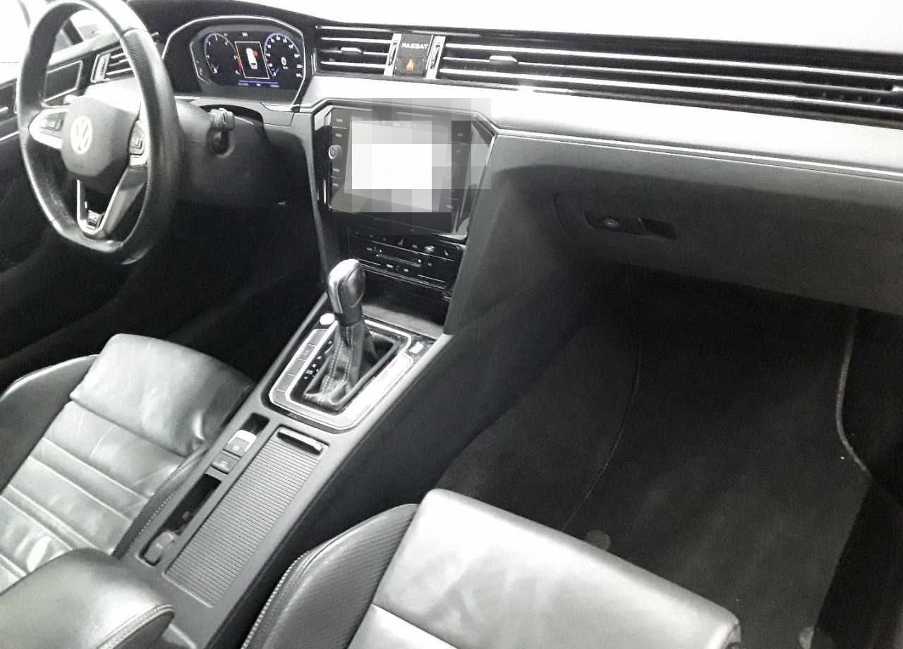 Volkswagen Passat Variant 2.0 TDI R-LINE PANO LEDER foto 11