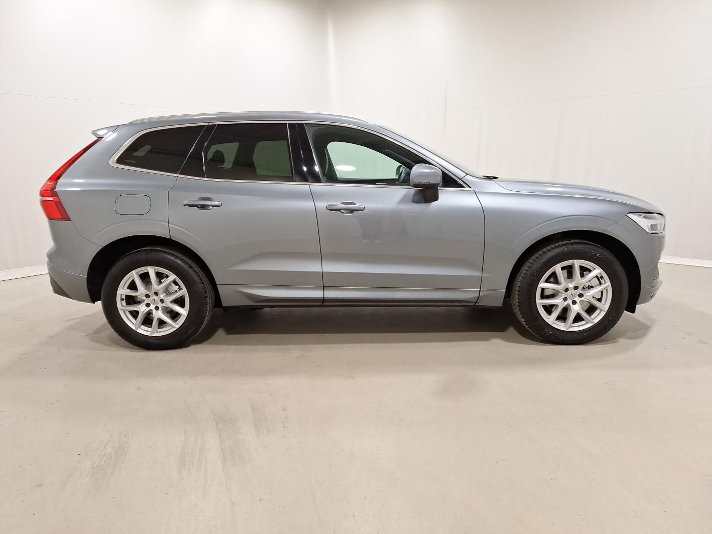 Volvo XC60 T4 2WD Momentum Pro Winter|LED|RFK|Navi foto 7