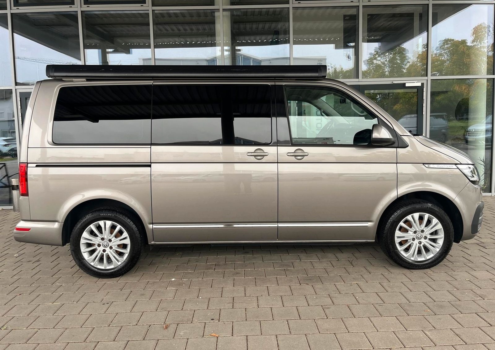 Volkswagen T6.1 Multivan, AHK, SHZ, ACC, KLIMAAUTO,NAVI,RFK foto 8