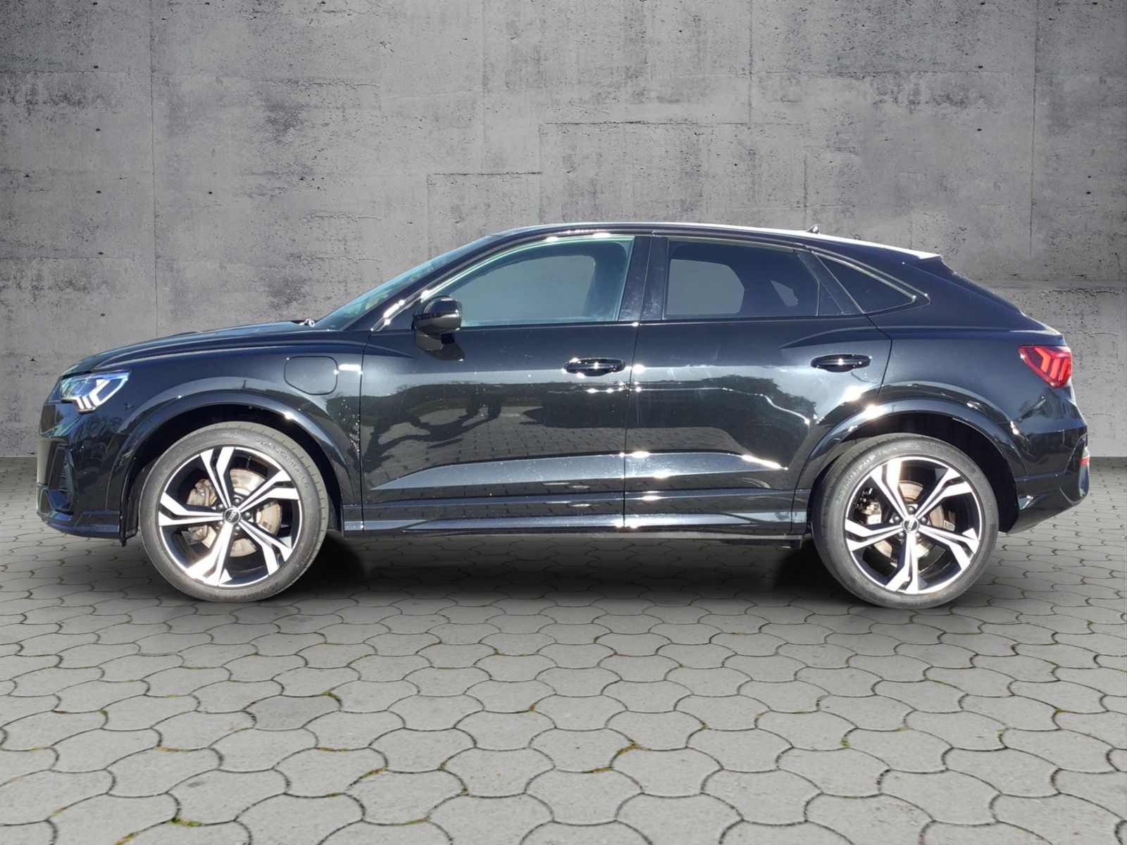 Audi Q3 Sportback 45 TFSIe S-tronic S-LINE ACC foto 2