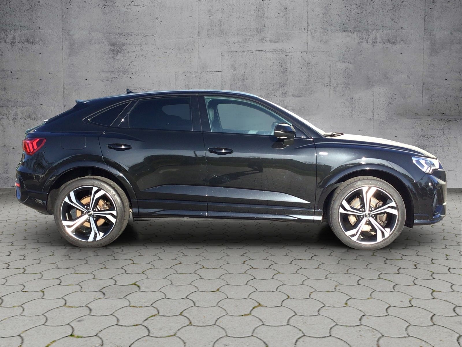 Audi Q3 Sportback 45 TFSIe S-tronic S-LINE ACC foto 4
