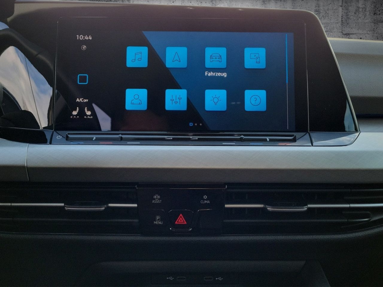 Volkswagen Golf VIII 1.5 l eTSI Life Aut. Navi Pro SHZ foto 13