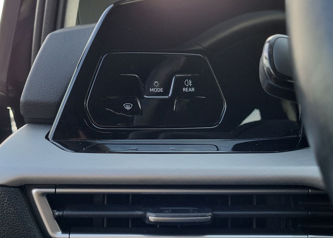 Volkswagen Golf VIII 1.5 l eTSI Life Aut. Navi Pro SHZ foto 16