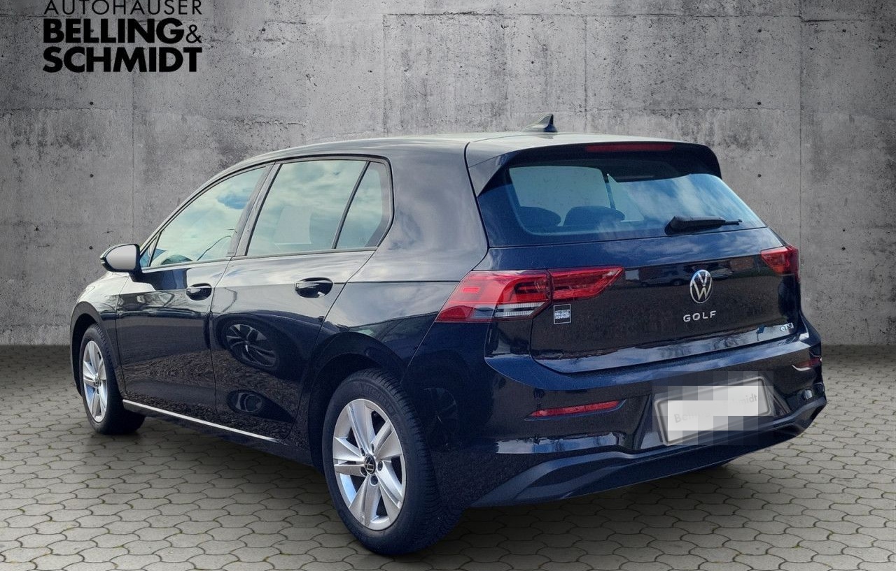Volkswagen Golf VIII 1.5 l eTSI Life Aut. Navi Pro SHZ foto 4