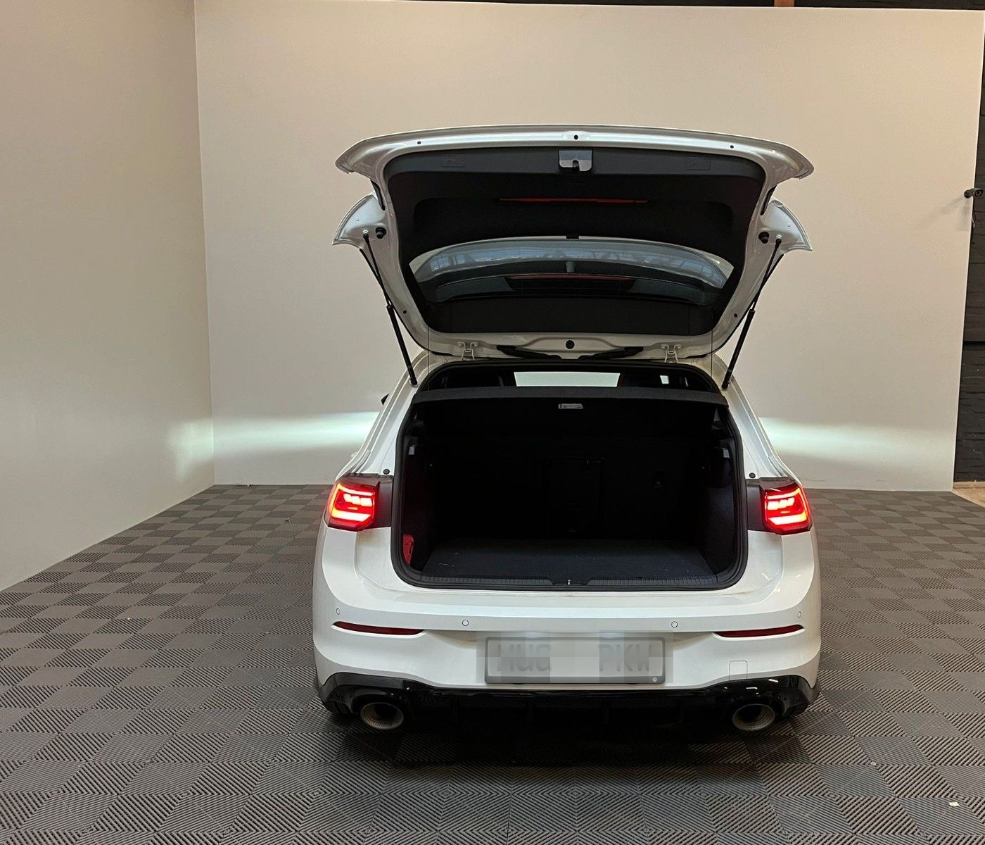 Volkswagen Golf VIII GTI Clubsport *Pano-Alcantara- foto 8