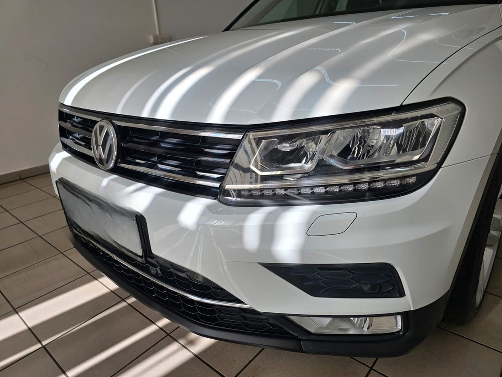 Volkswagen Tiguan 2.0 TSI 4Motion Highline LED ACC AHK 19" foto 5