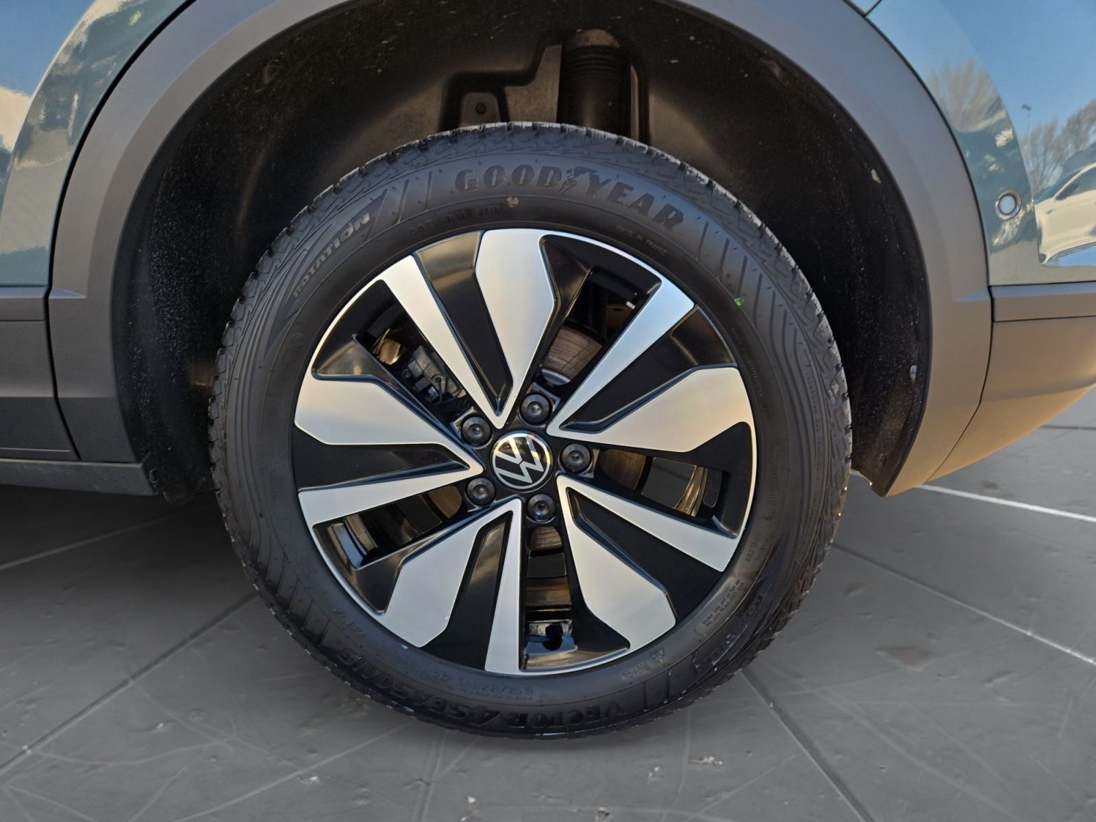 Volkswagen T-Roc Goal 1.5 l TSI DSG, LED/NAVI/ACC. uvm foto 15