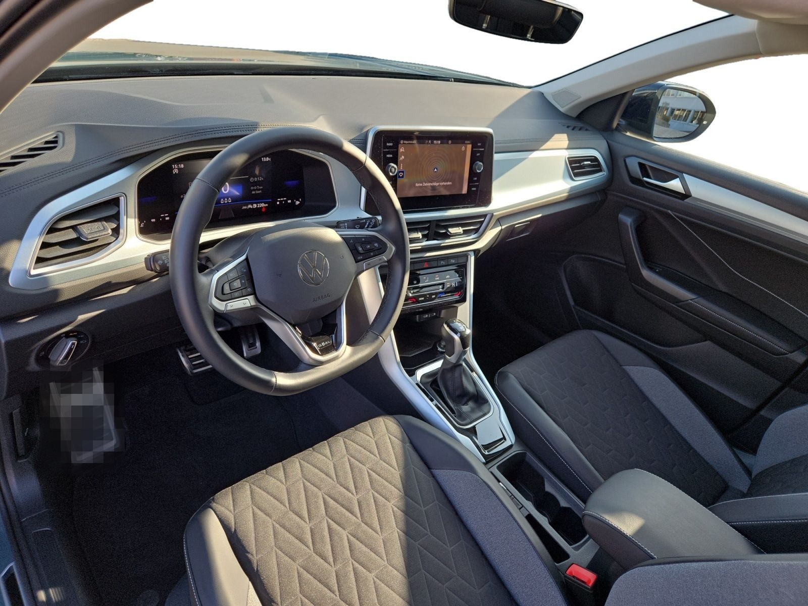 Volkswagen T-Roc Goal 1.5 l TSI DSG, LED/NAVI/ACC. uvm foto 5