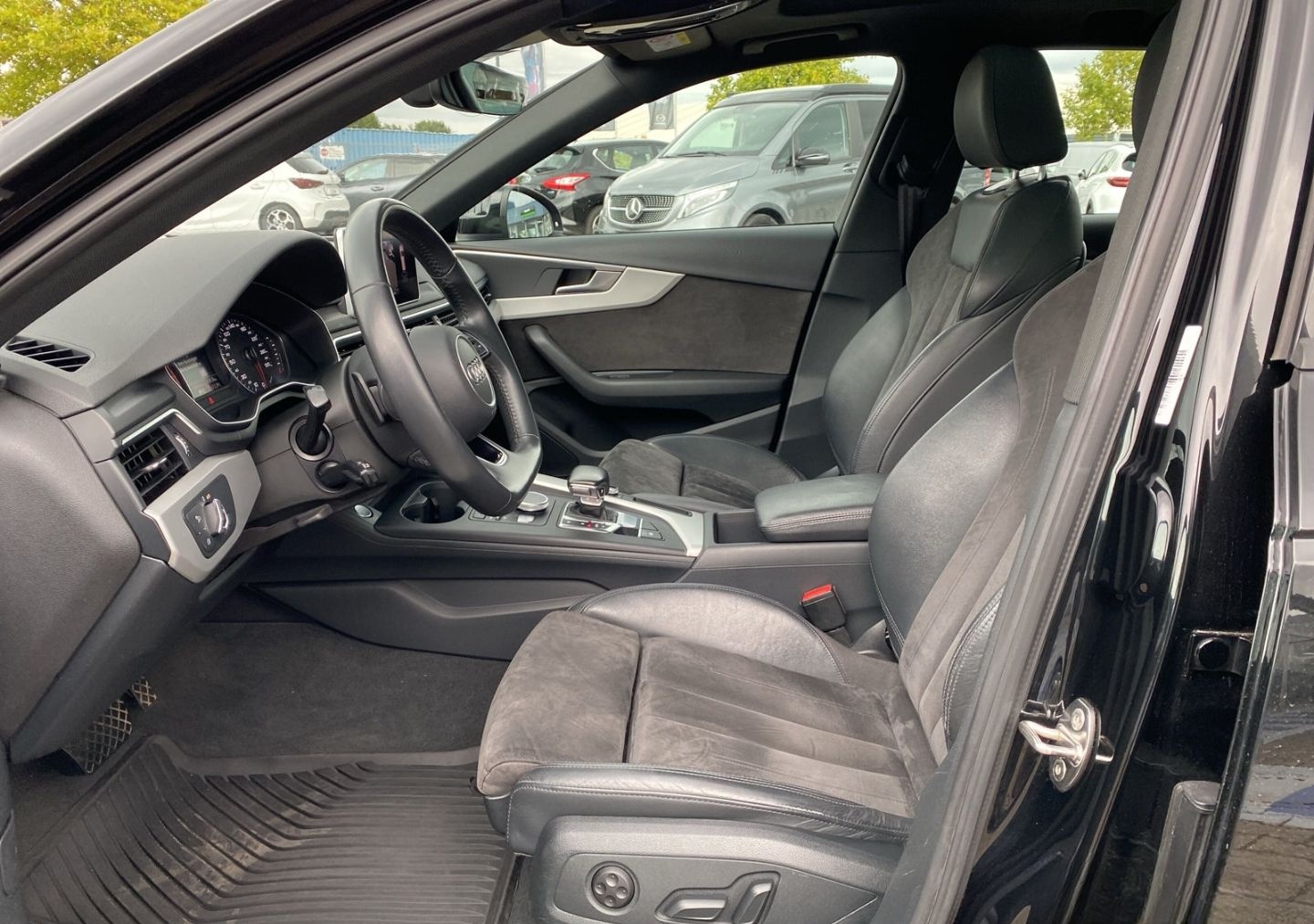 Audi A4 allroad 2.0 TFSI 45 Pano CAM SHZ Sportsi. foto 7