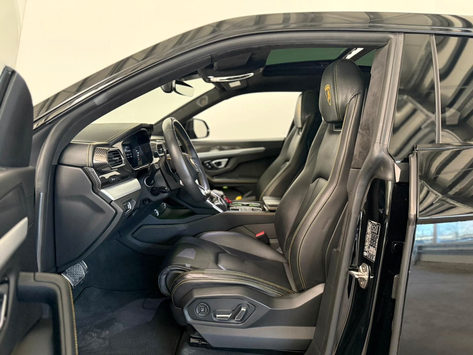 Lamborghini Urus 4,0 V8 ACC Pano 360° HUD B&O Massage Luft foto 11