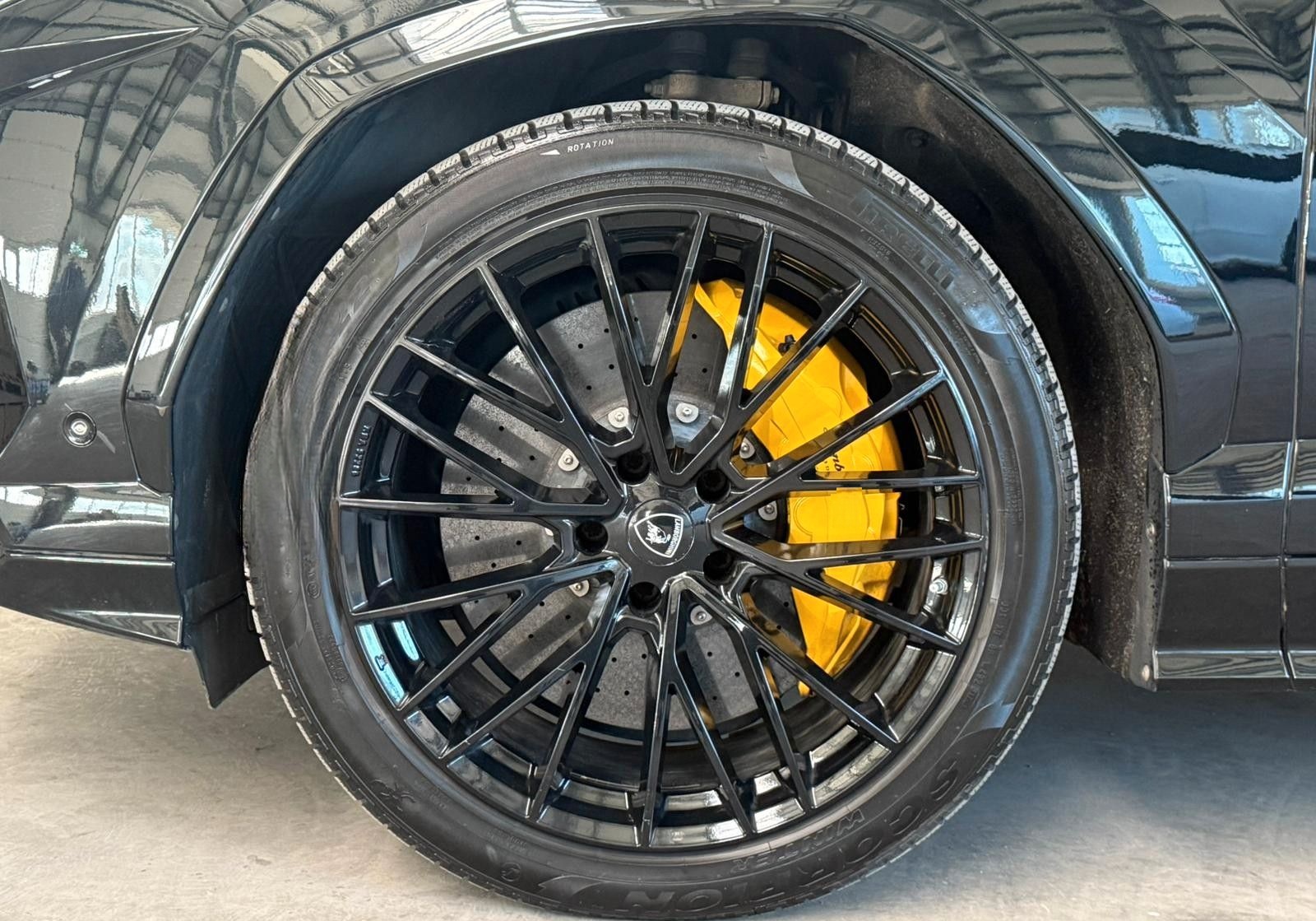 Lamborghini Urus 4,0 V8 ACC Pano 360° HUD B&O Massage Luft foto 9