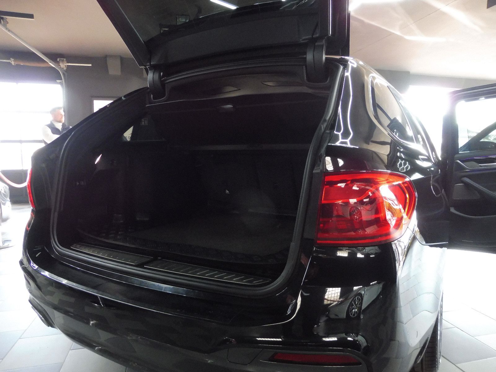 BMW 540d xDrive M Sport Entertain/HUD/Kam/Pano/AHK foto 15