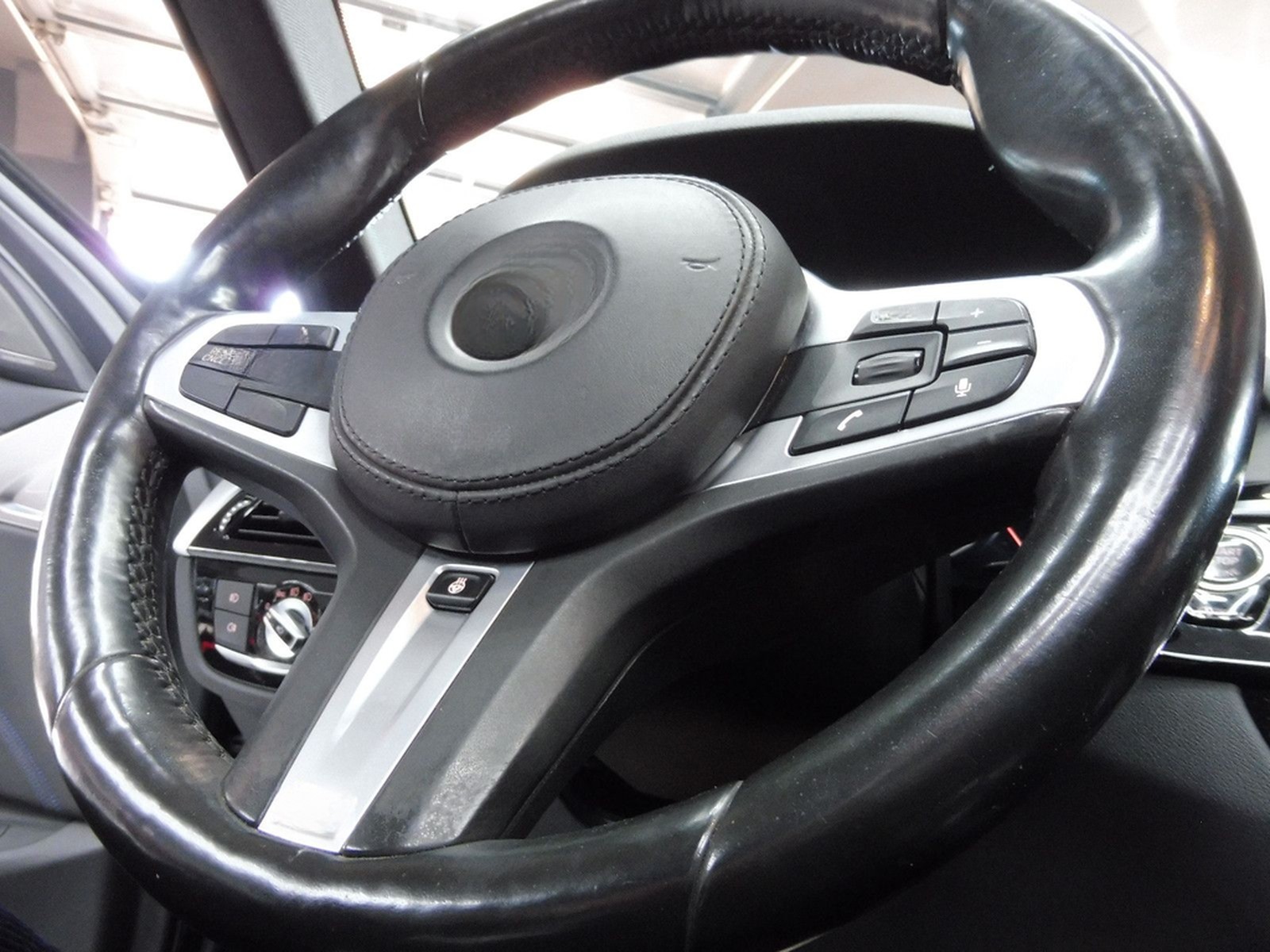 BMW 540d xDrive M Sport Entertain/HUD/Kam/Pano/AHK foto 21