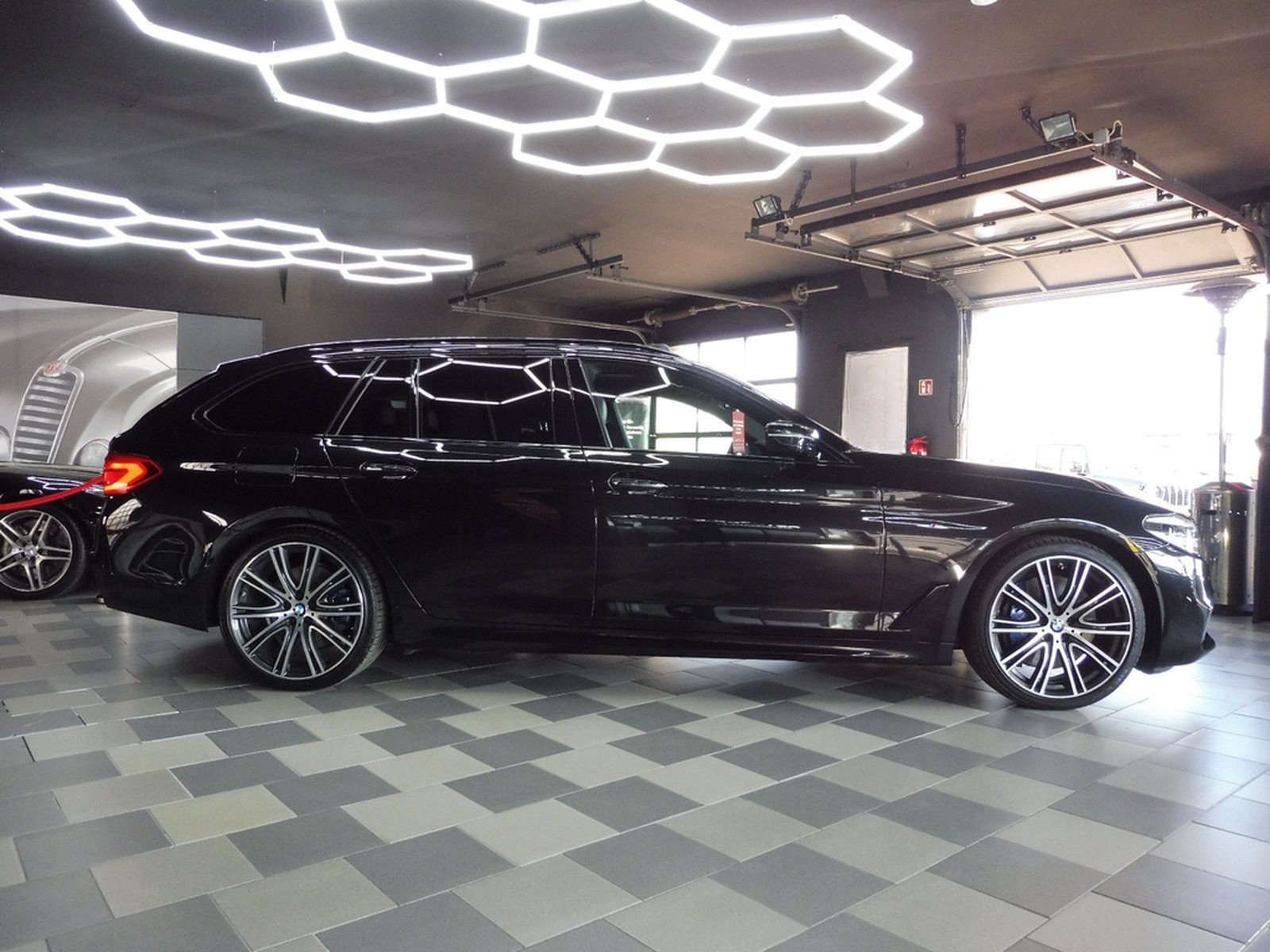 BMW 540d xDrive M Sport Entertain/HUD/Kam/Pano/AHK foto 5