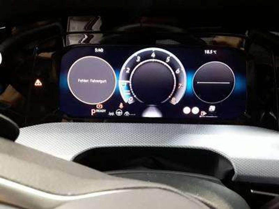 Volkswagen Golf VIII GOAL 1.5 eTSI DSG MATRIX+APP+AHK+NAVI foto 5