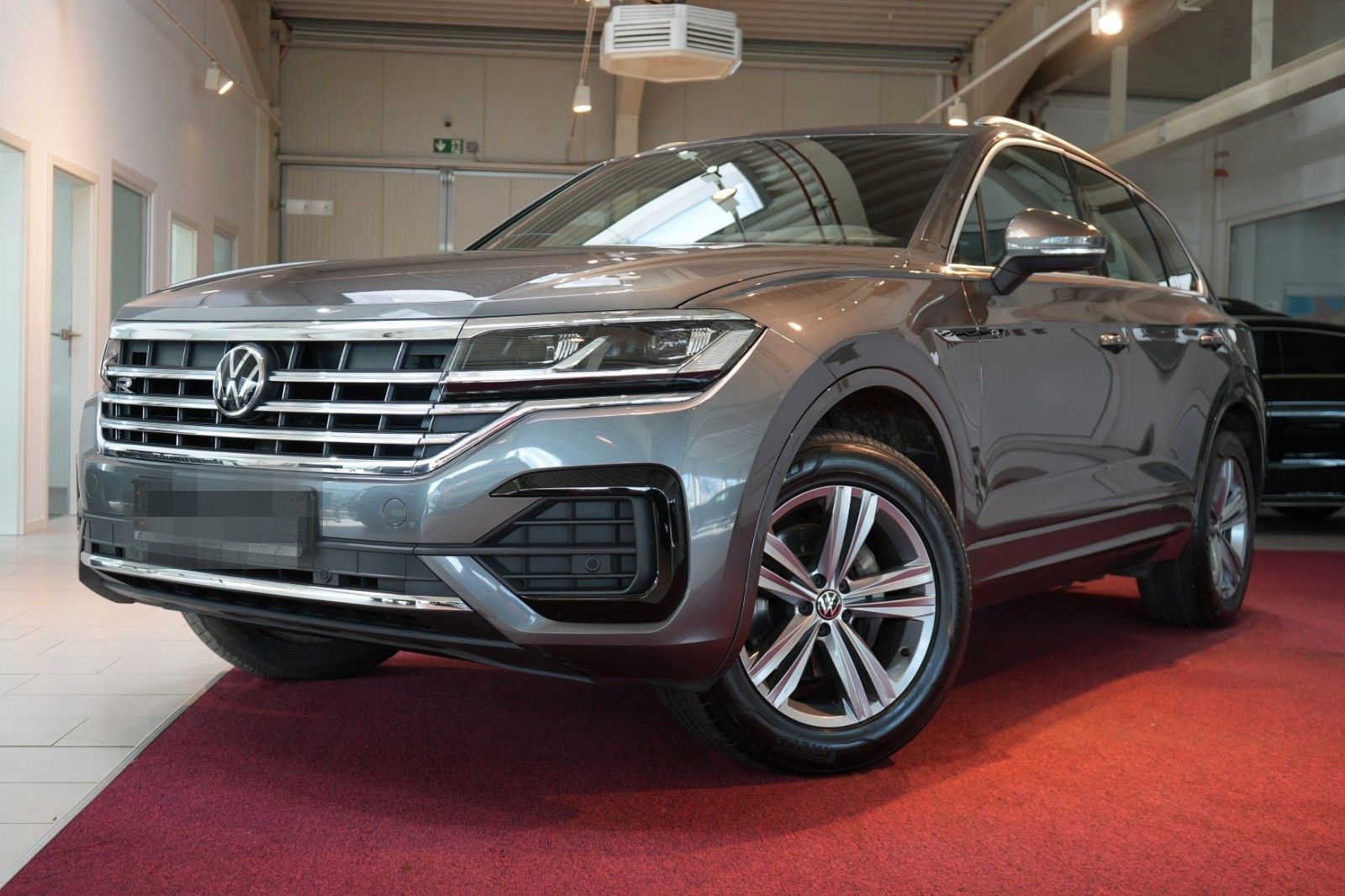 Volkswagen Touareg 3.0 V6 TDI 4Motion R-Line *LED*Navi*AHK foto 3