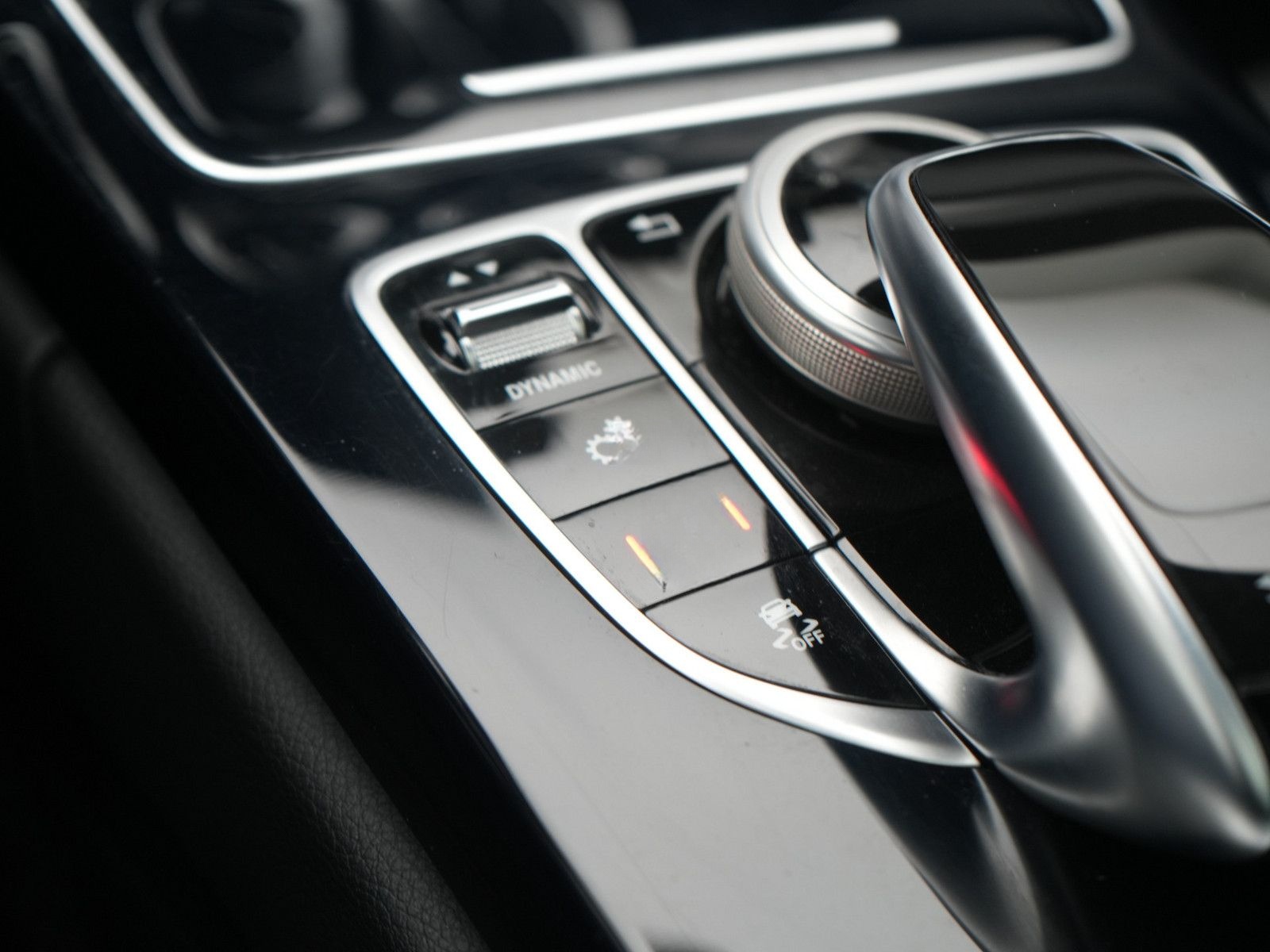 Mercedes-Benz C 43 AMG T NAVI SPORTABGAS KAM LED SHZ PTS foto 11