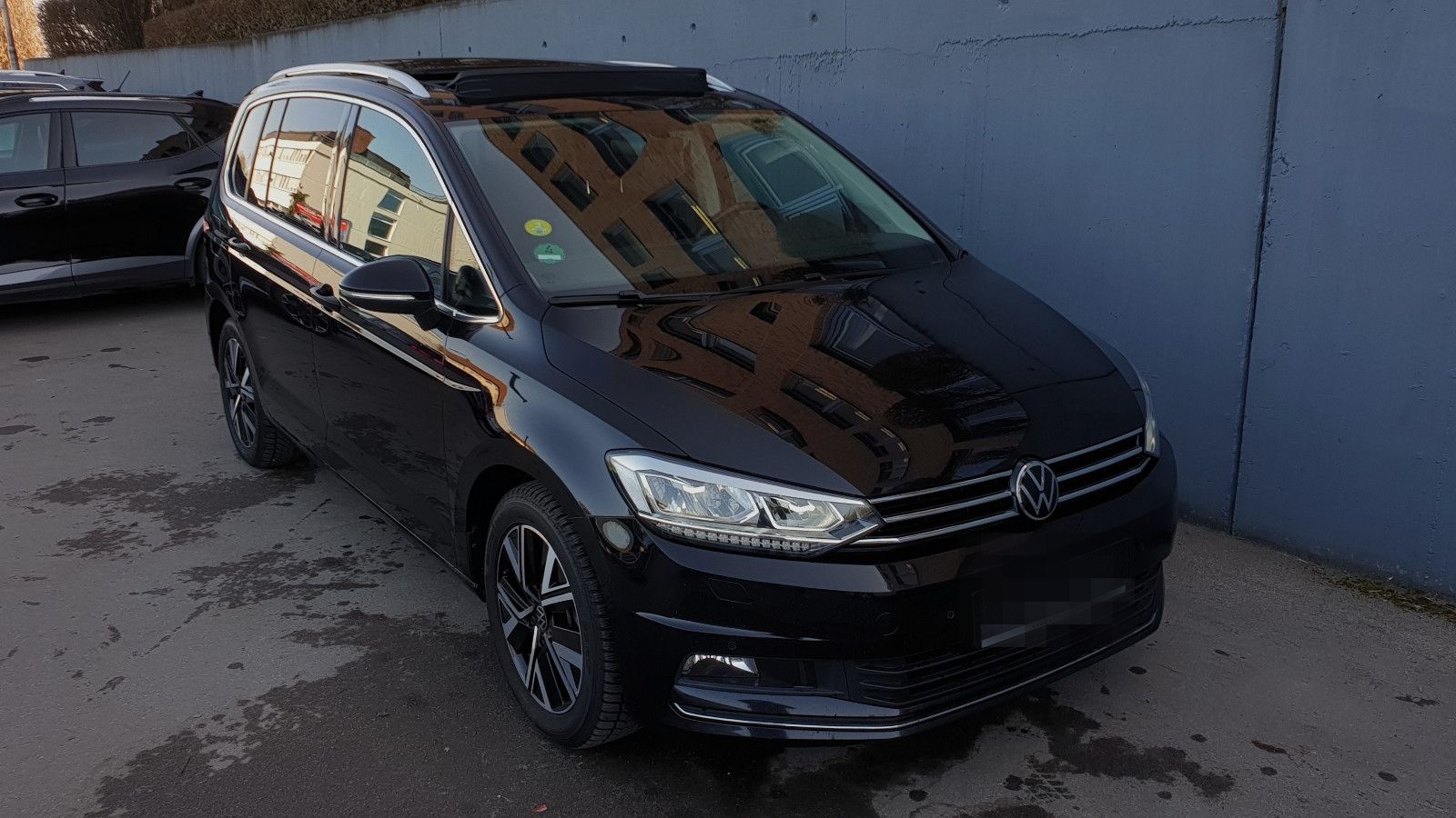 Volkswagen Touran 2.0TDI DSG Highline 7 Sitze*Pano/Navi/AHK foto 2