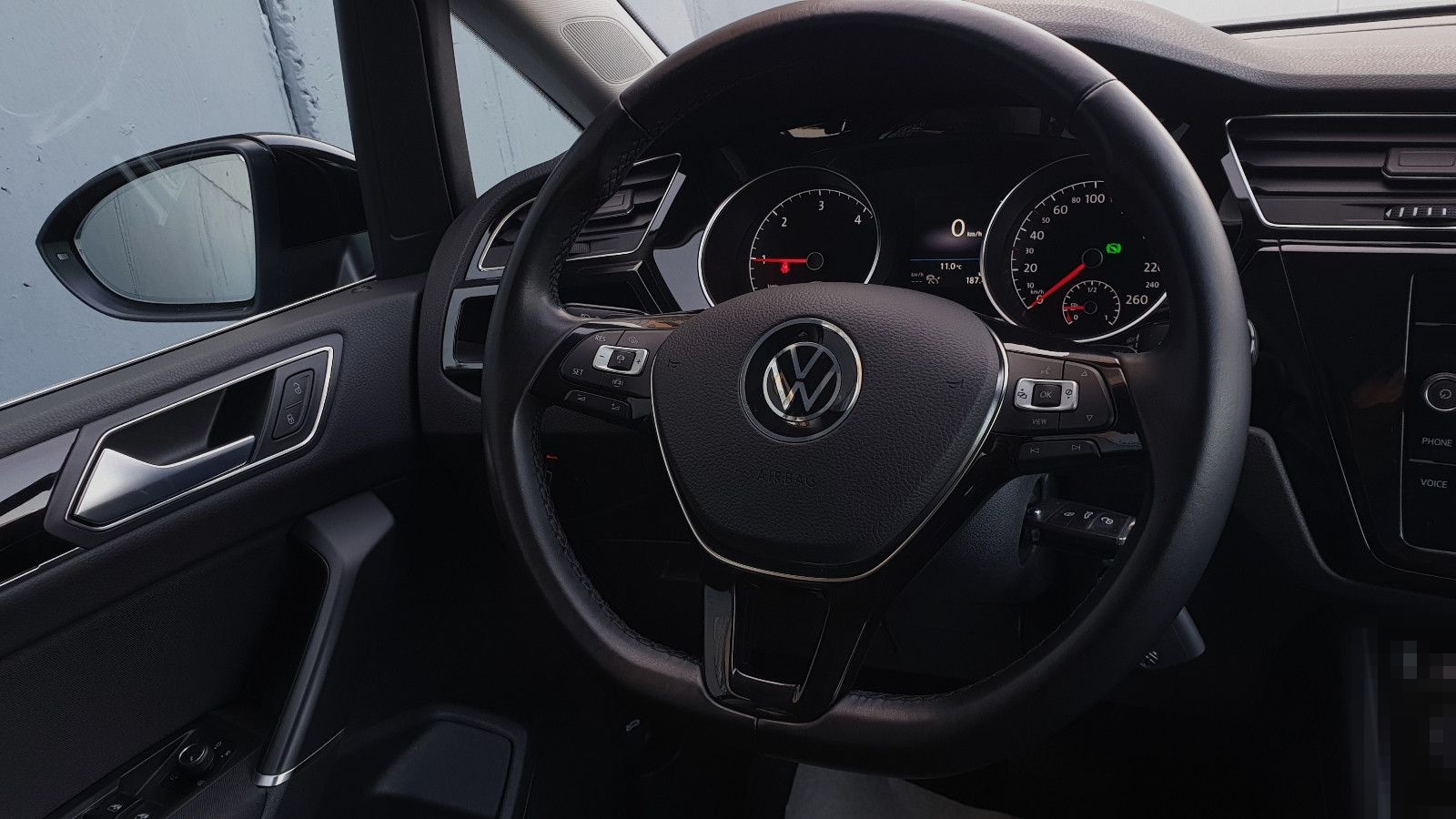 Volkswagen Touran 2.0TDI DSG Highline 7 Sitze*Pano/Navi/AHK foto 13