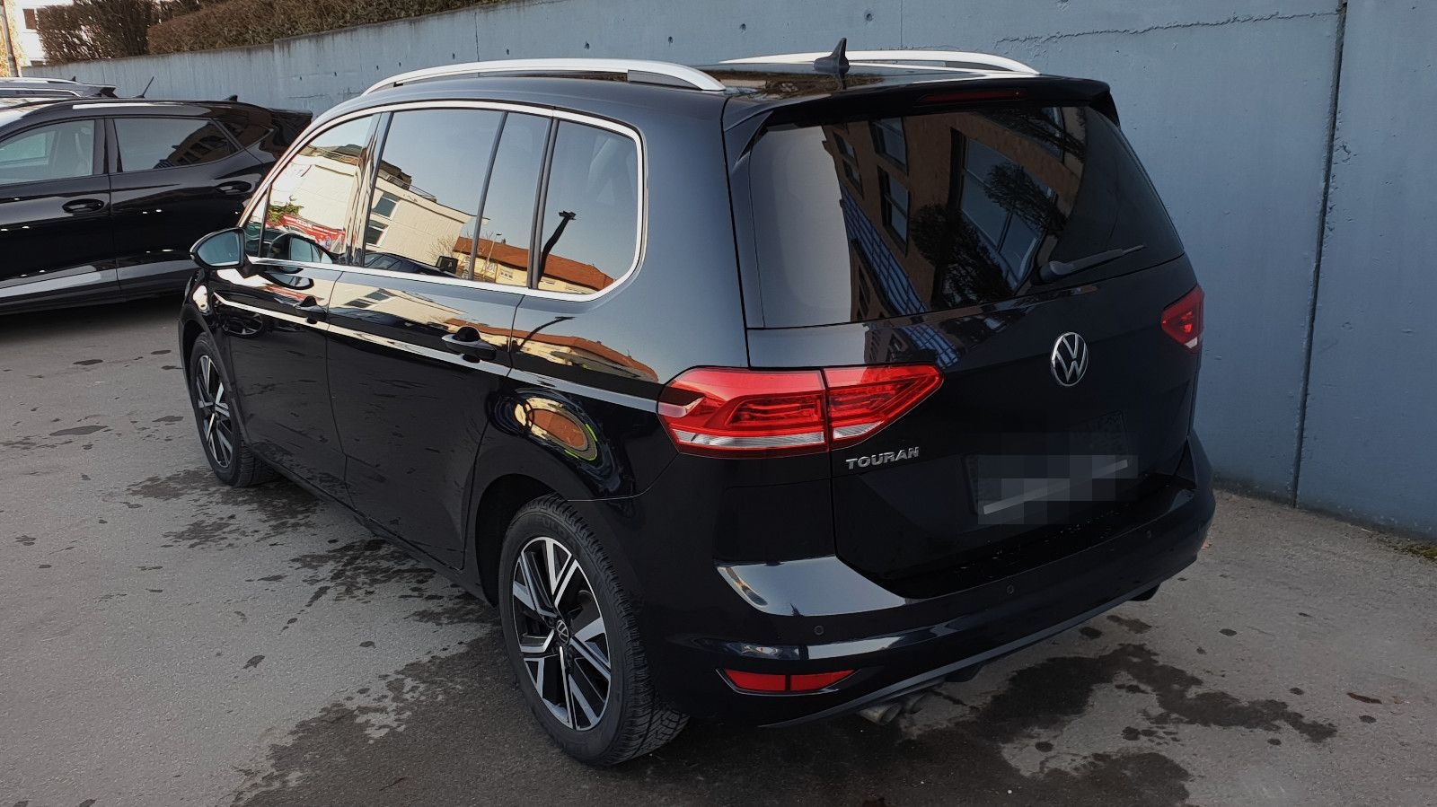 Volkswagen Touran 2.0TDI DSG Highline 7 Sitze*Pano/Navi/AHK foto 3