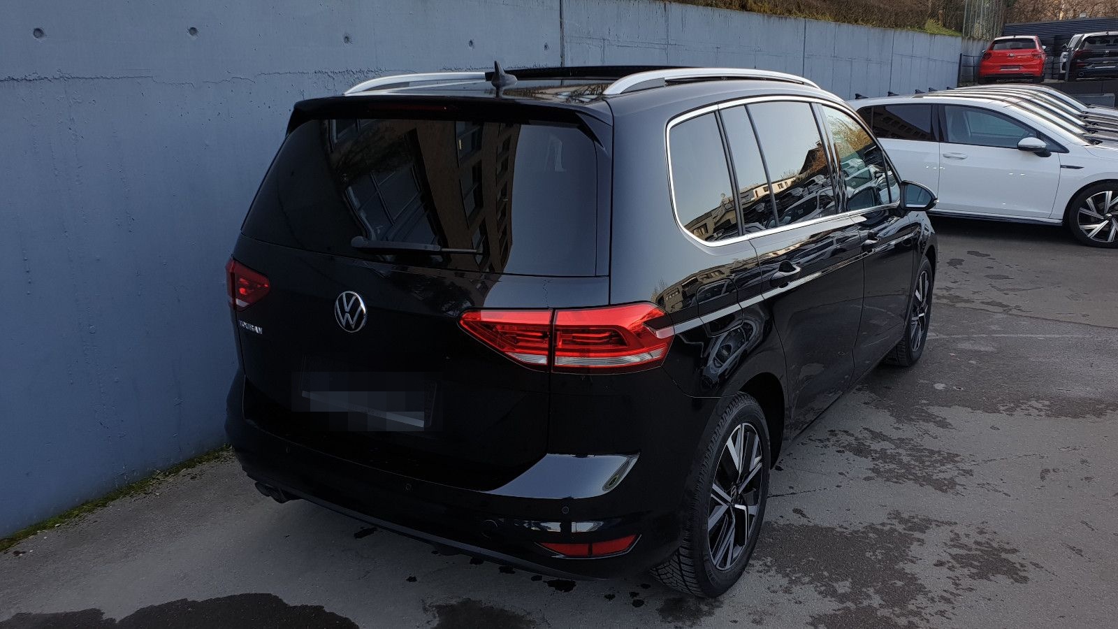 Volkswagen Touran 2.0TDI DSG Highline 7 Sitze*Pano/Navi/AHK foto 4