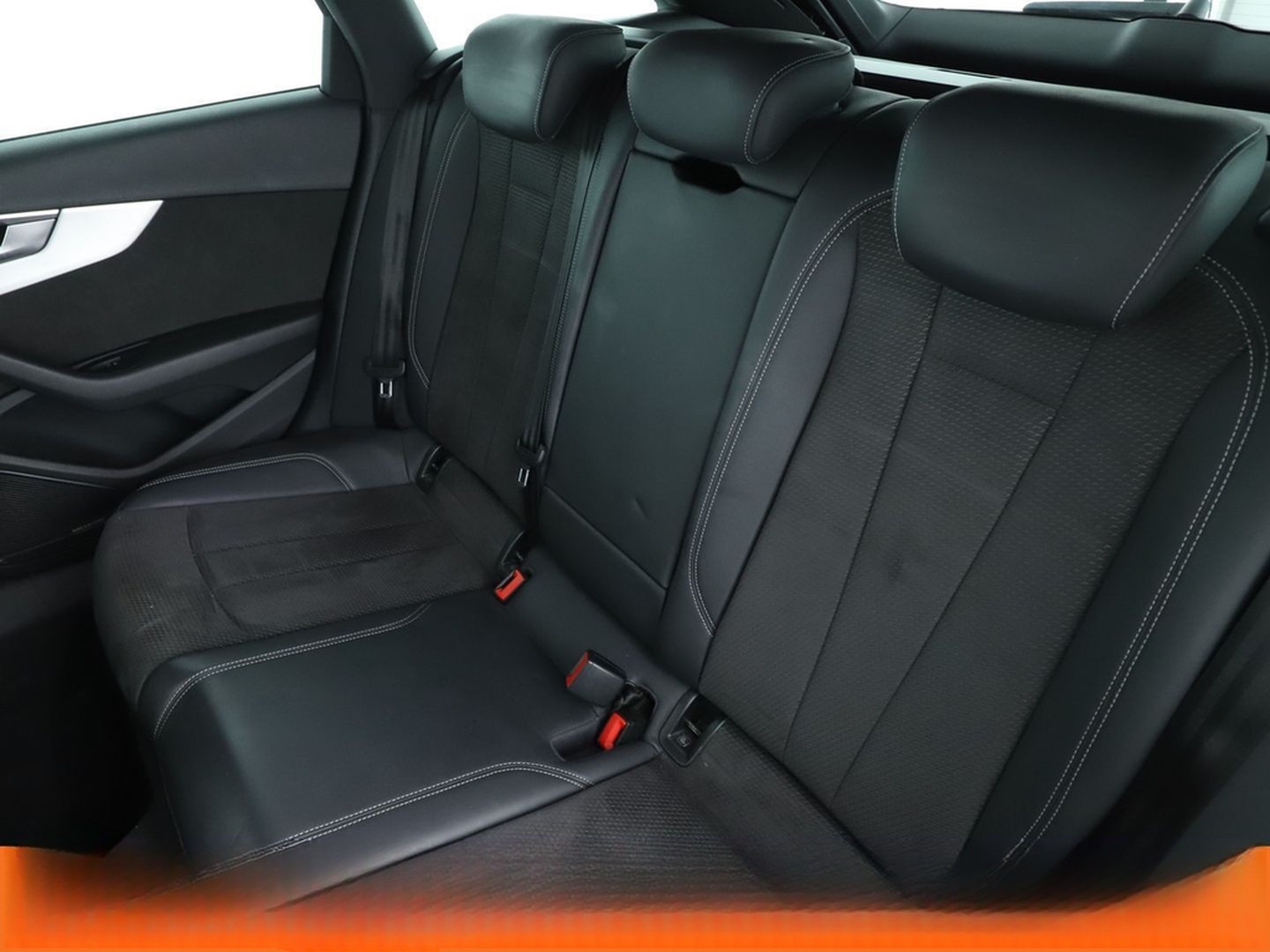 Audi A4 2.0 TFSI Sport ultra Aut.*NAVI*PDC*SHZ*TEMPO* foto 14
