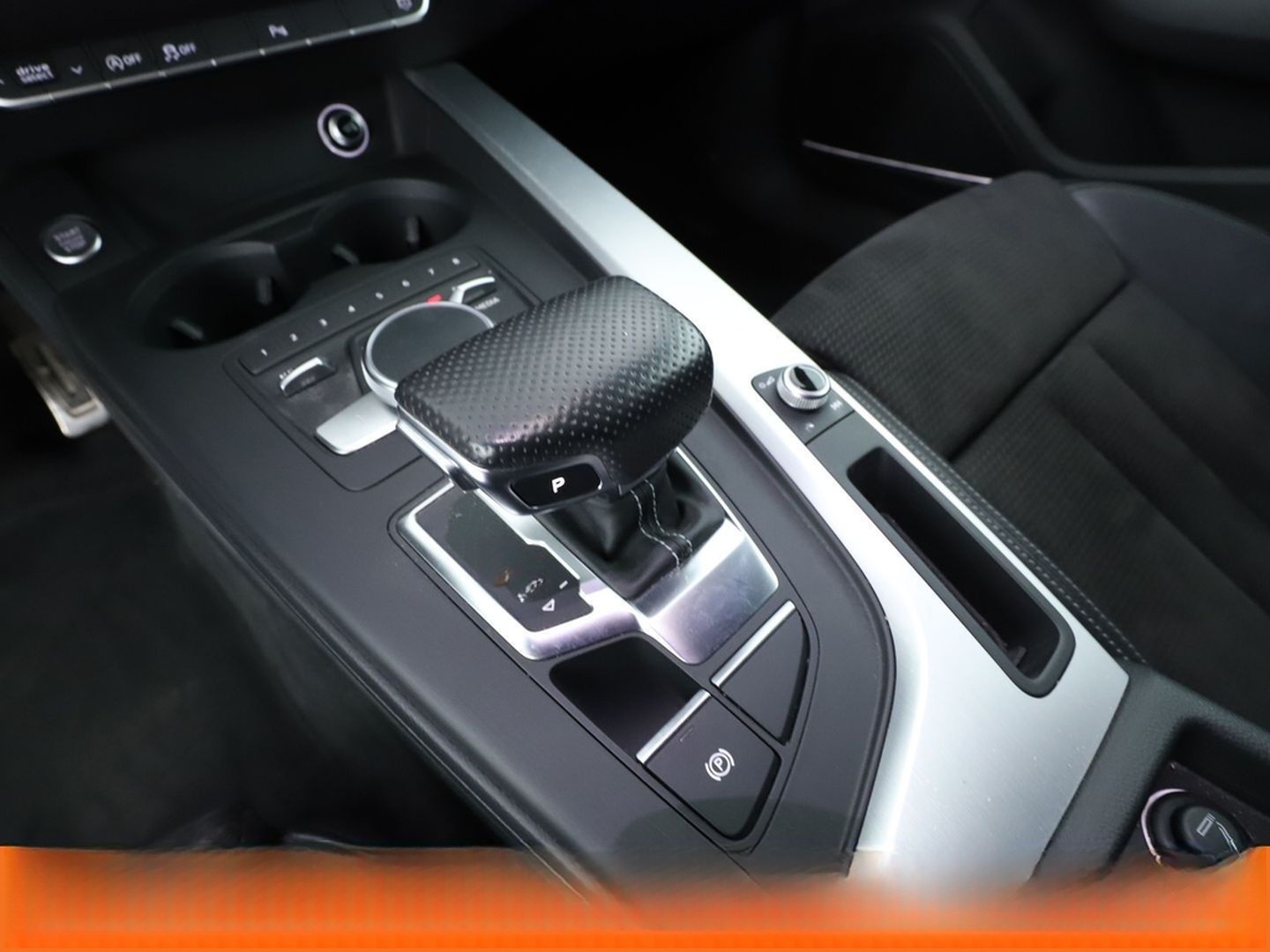 Audi A4 2.0 TFSI Sport ultra Aut.*NAVI*PDC*SHZ*TEMPO* foto 23
