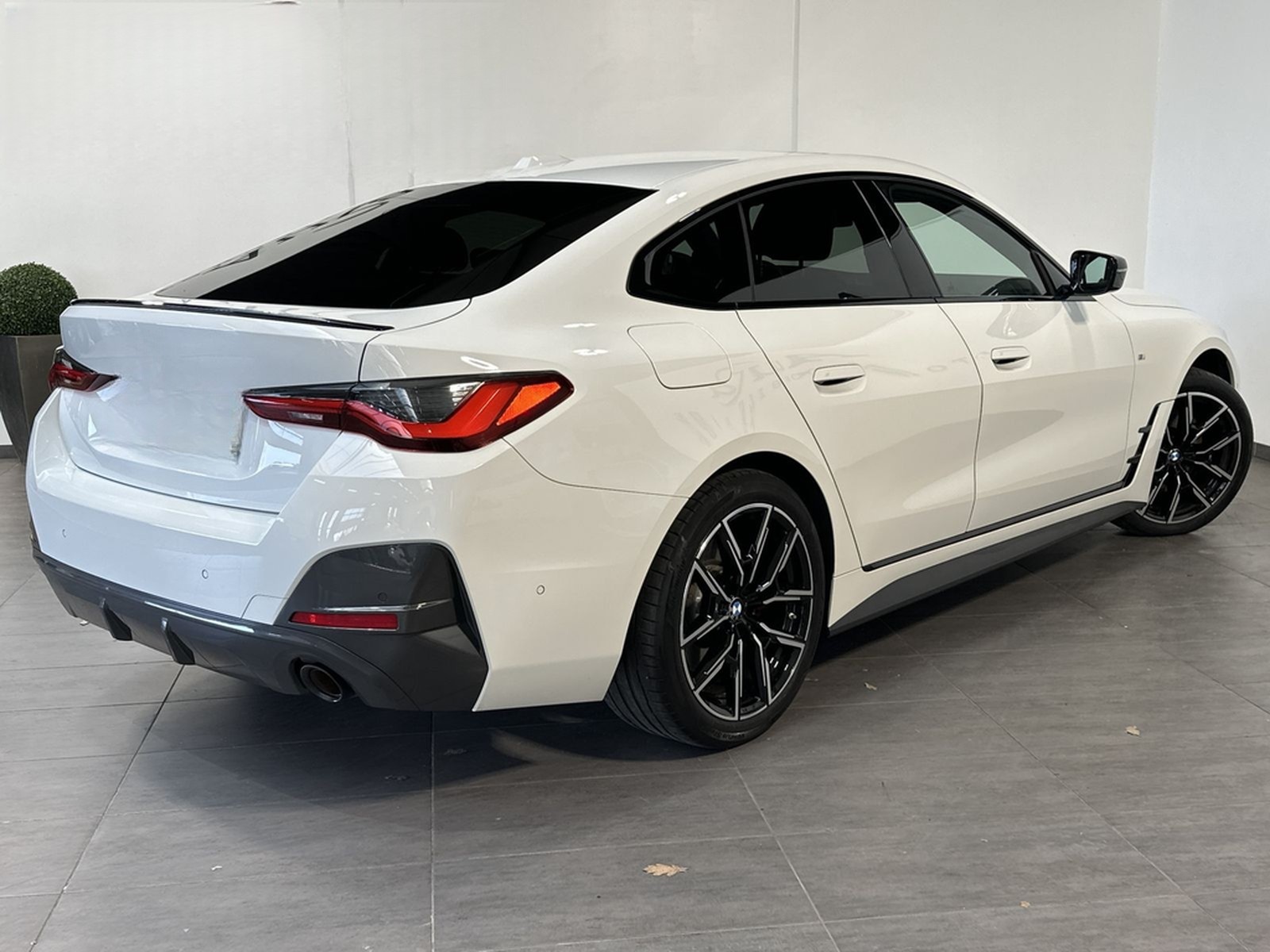 BMW 420i Gran Coupé M-Sport NAV+LED+H&K+GLASDACH+DAP foto 4