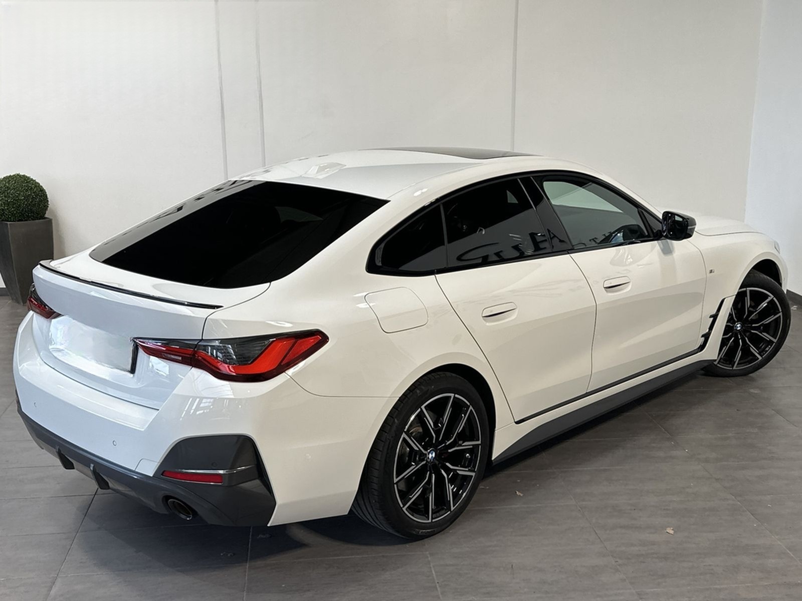 BMW 420i Gran Coupé M-Sport NAV+LED+H&K+GLASDACH+DAP foto 5