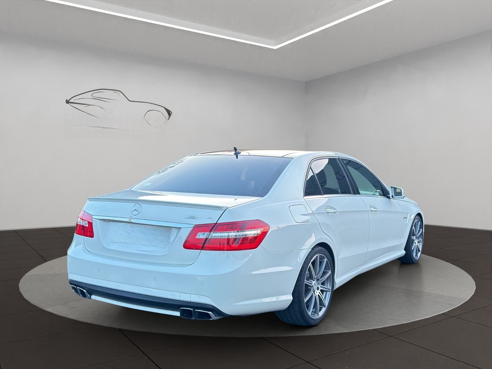 Mercedes-Benz E 63 AMG 6.3 V8 SAUGER! PANO/CAM/KEY/HK7 foto 5
