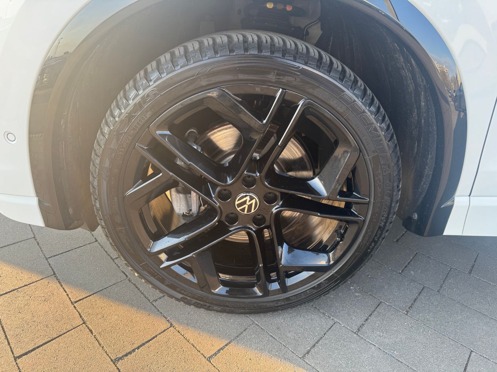 Volkswagen Tiguan III 2.0 TSI DSG 4M R-Line Black Style 20" foto 11