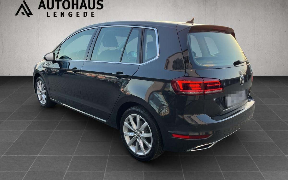 Volkswagen Golf Sportsvan Highline 1.5 TSI DSG MATRIX AHK foto 3