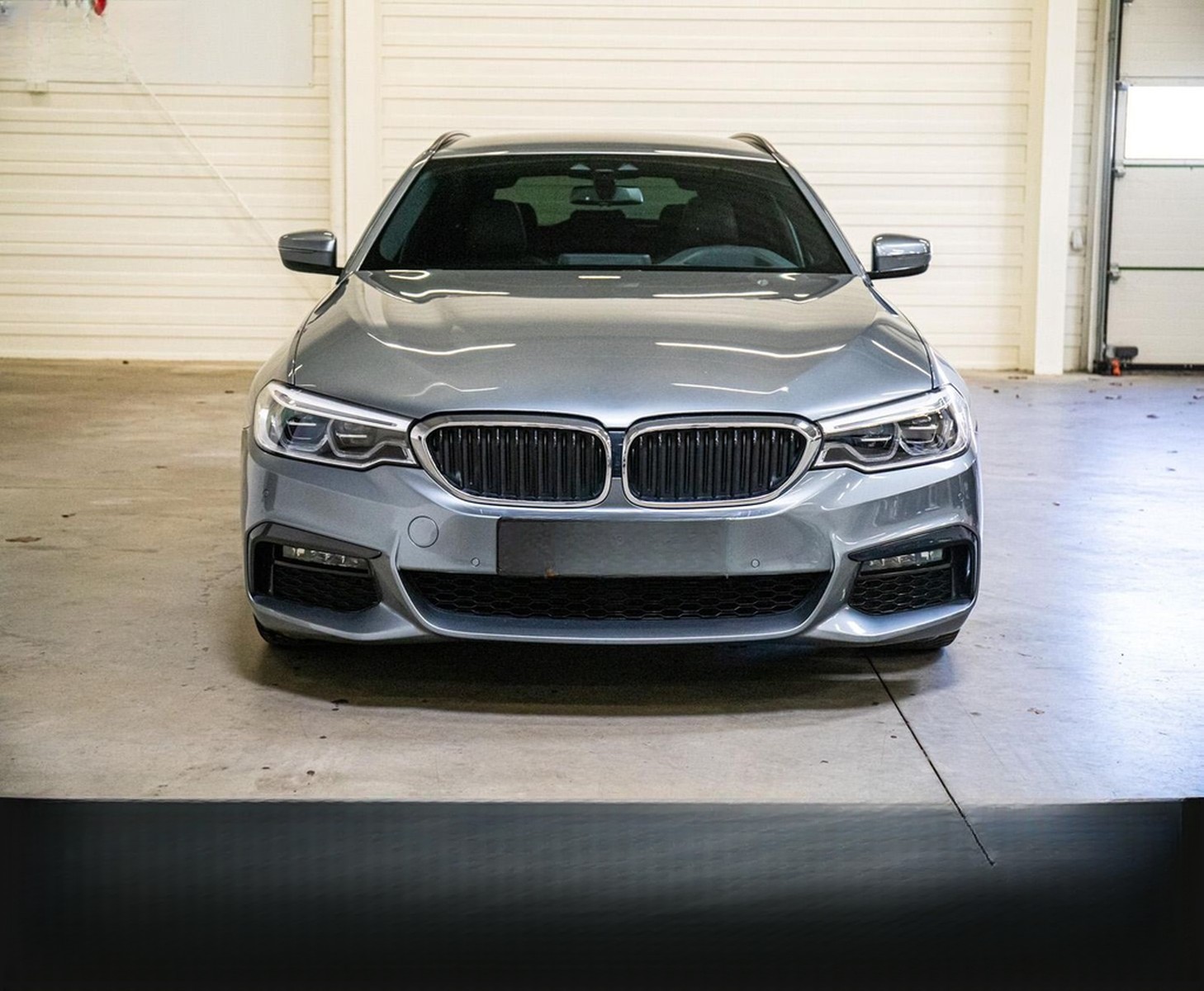BMW 540d Touring xDrive M-Sport HEAD-UP KAMERA LED foto 2