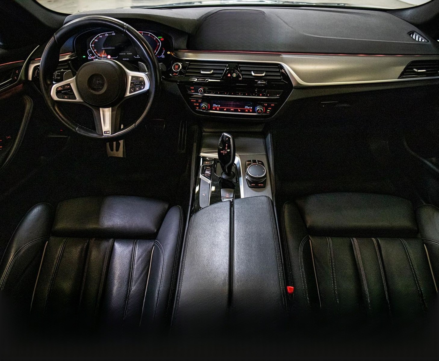 BMW 540d Touring xDrive M-Sport HEAD-UP KAMERA LED foto 13