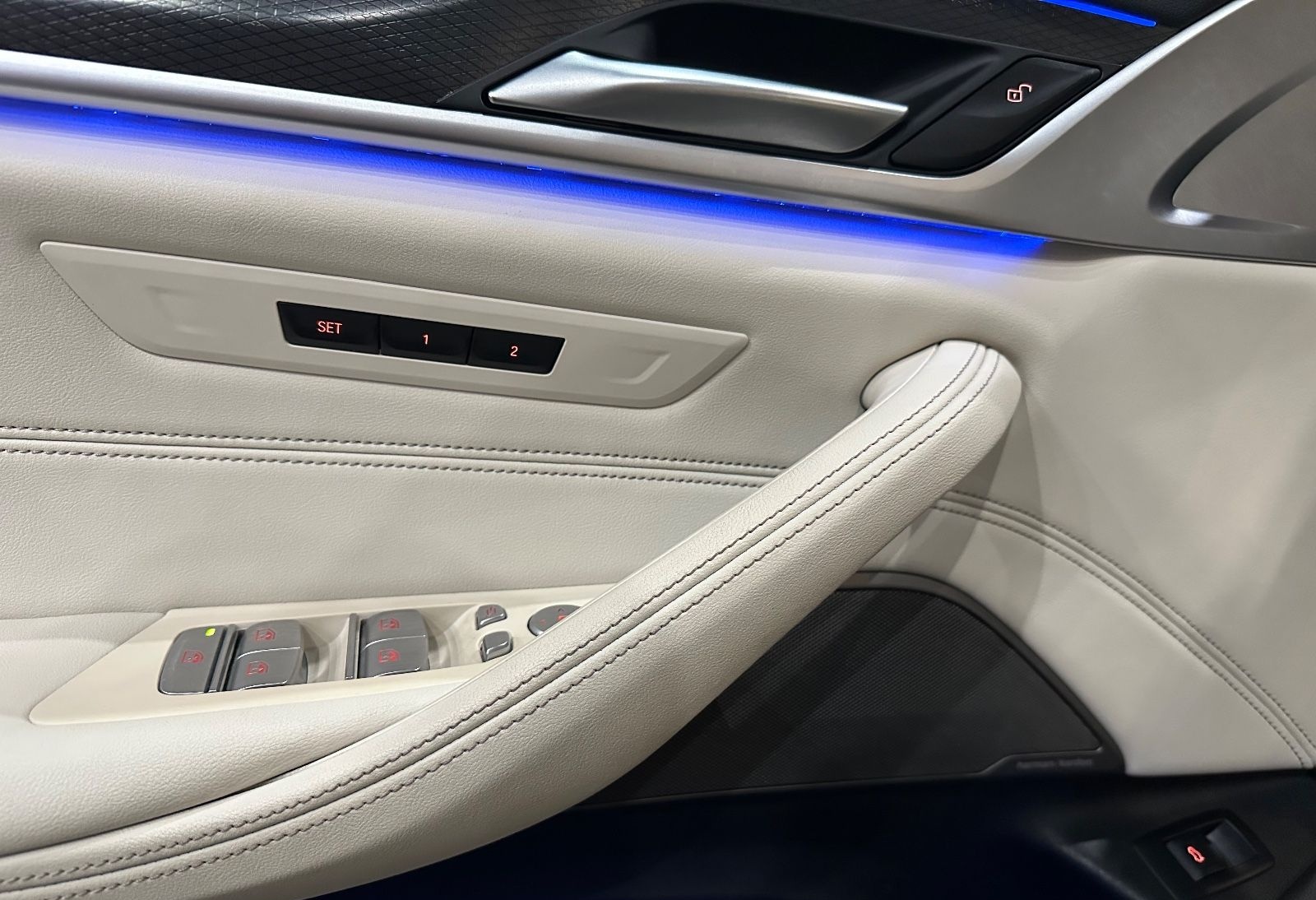 BMW 530 i M Sport / Soft-Close / LASER / H&K / 1HAND foto 14
