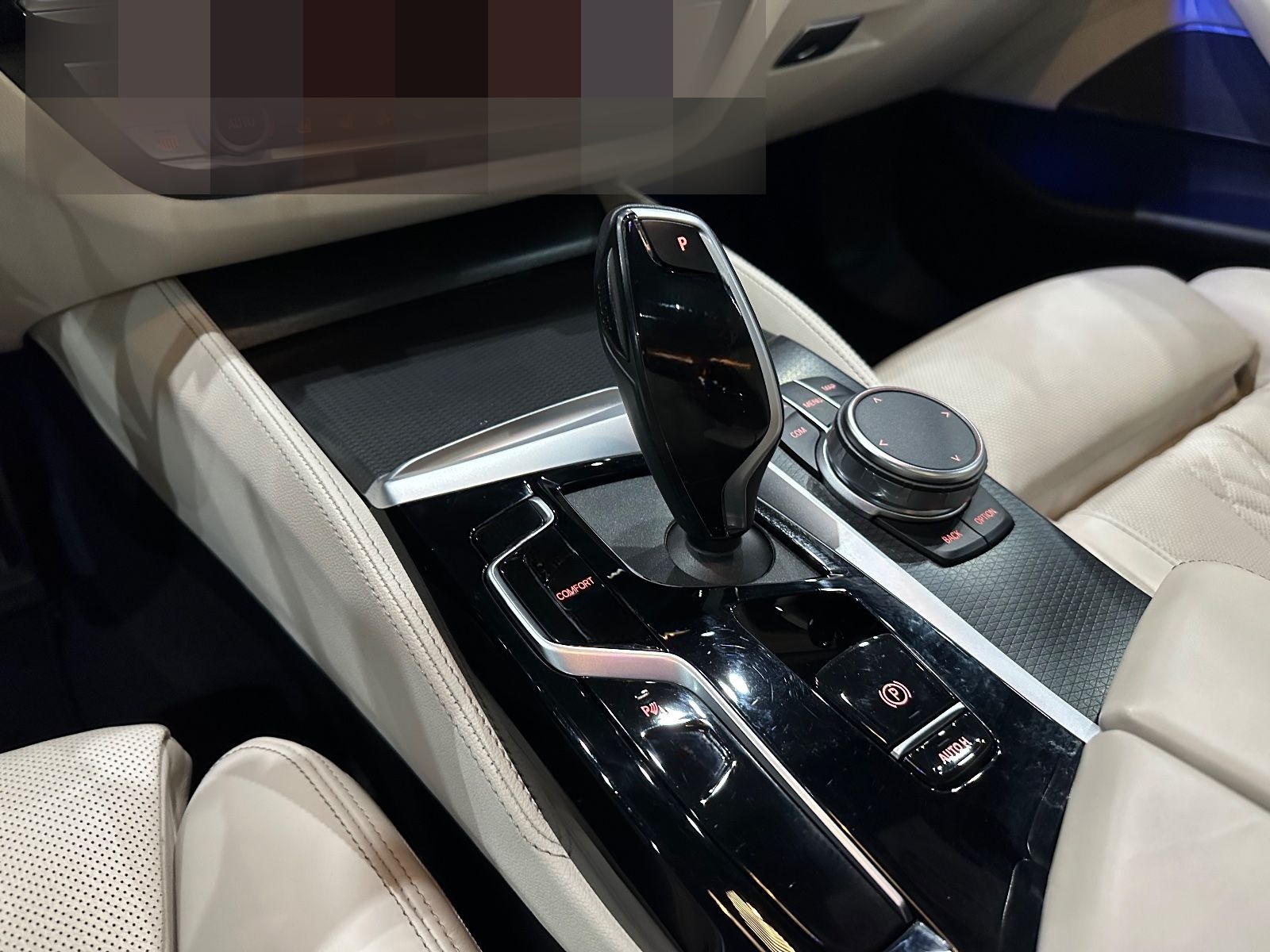 BMW 530 i M Sport / Soft-Close / LASER / H&K / 1HAND foto 24