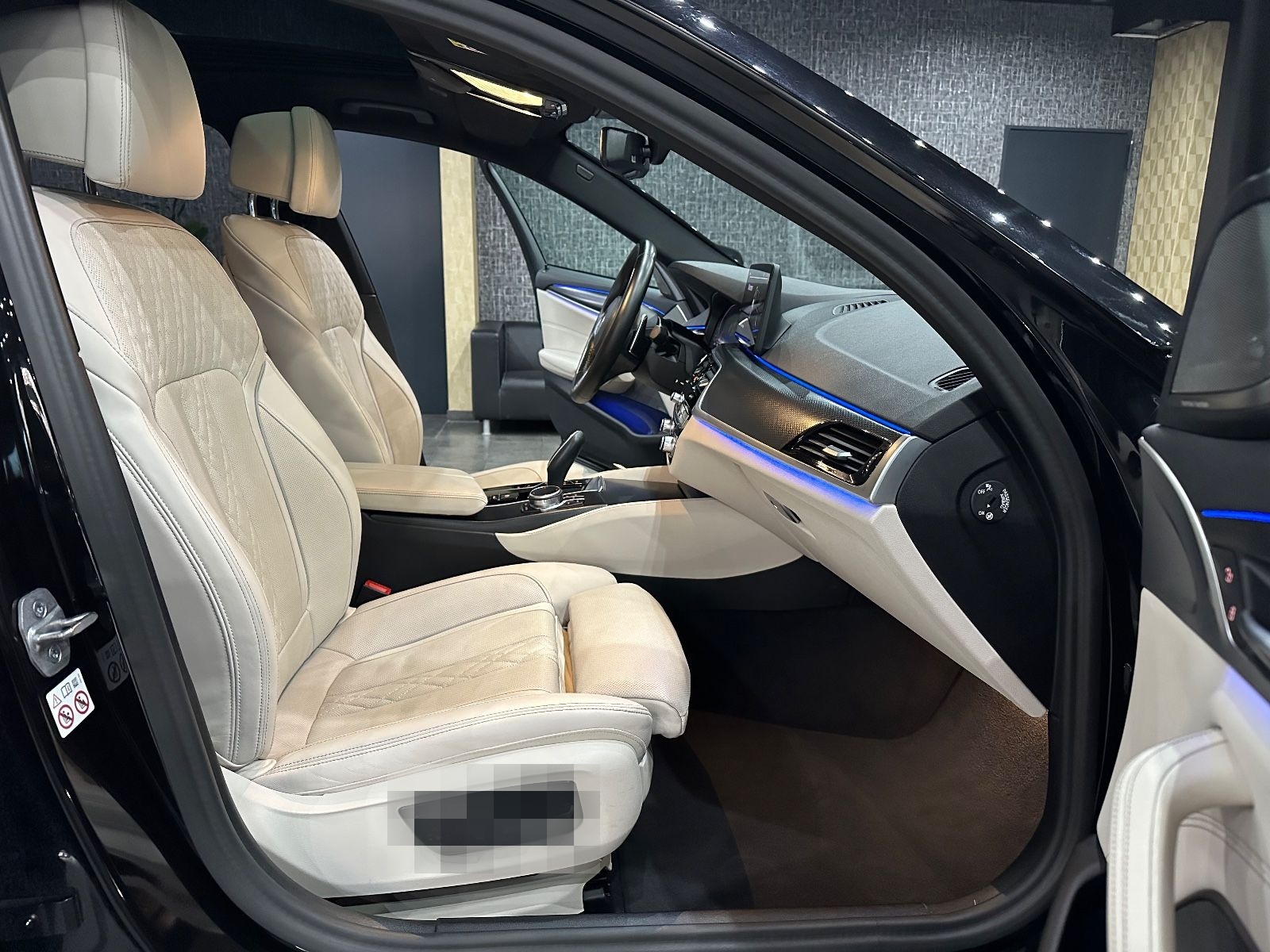 BMW 530 i M Sport / Soft-Close / LASER / H&K / 1HAND foto 7