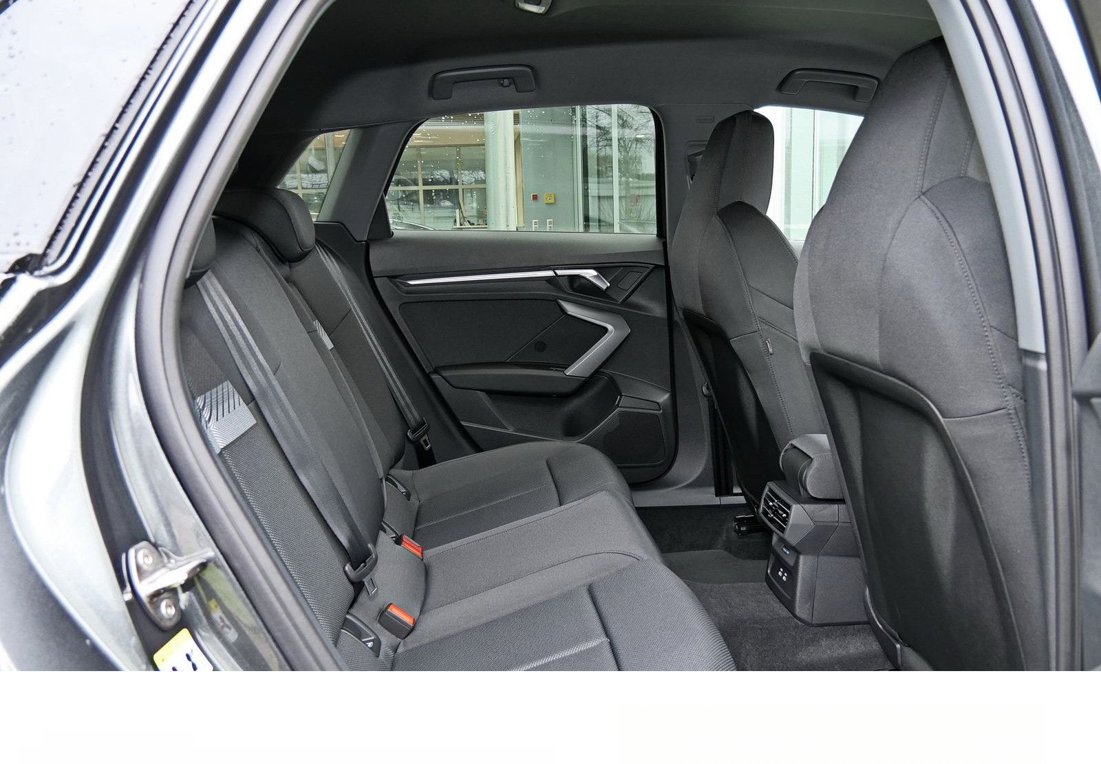 Audi A3 Sportback S line TFSI S tronic LED DAB Klima foto 13